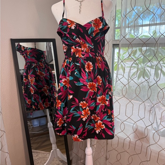 Billabong Hibiscus Floral Dress Womens Small Black Spaghetti Strap Fit & Flare - Picture 2 of 8